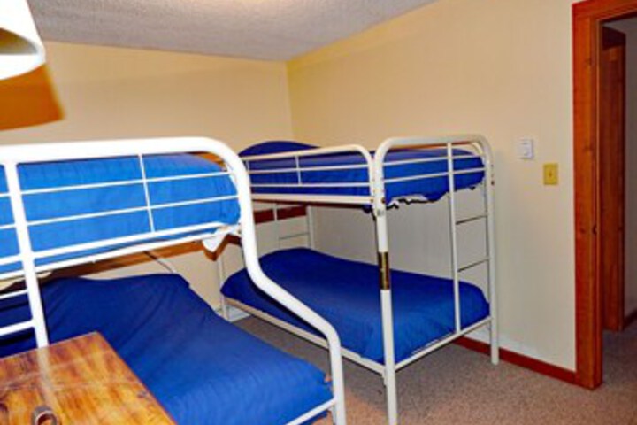 Room 26 of 34