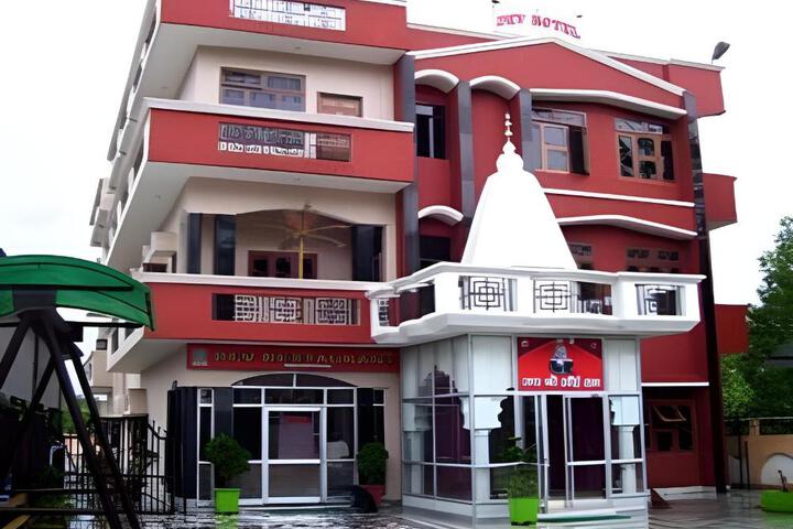 Dev Hotel