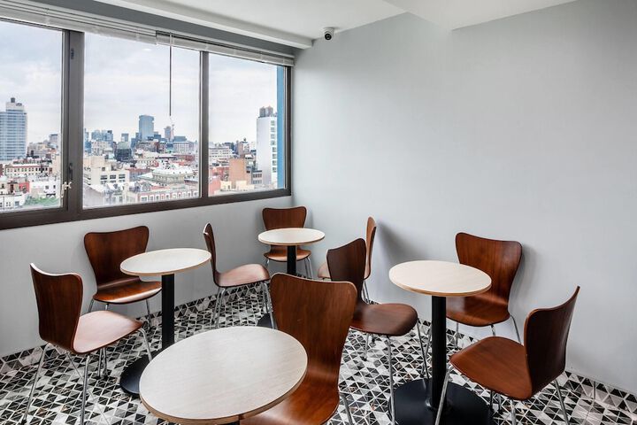 Breakfast/Coffee Service 26 of 39