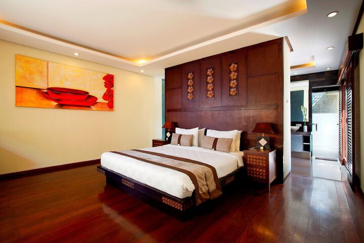 Room 3 of 47