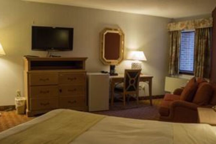 Room 40 of 61