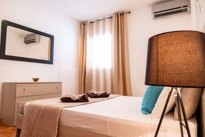 Room 4 of 75