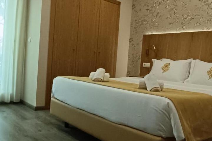Room 48 of 95