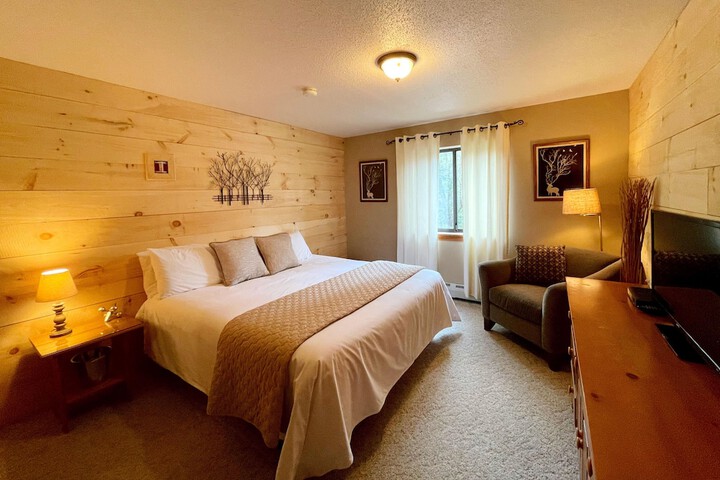 Room 4 of 86