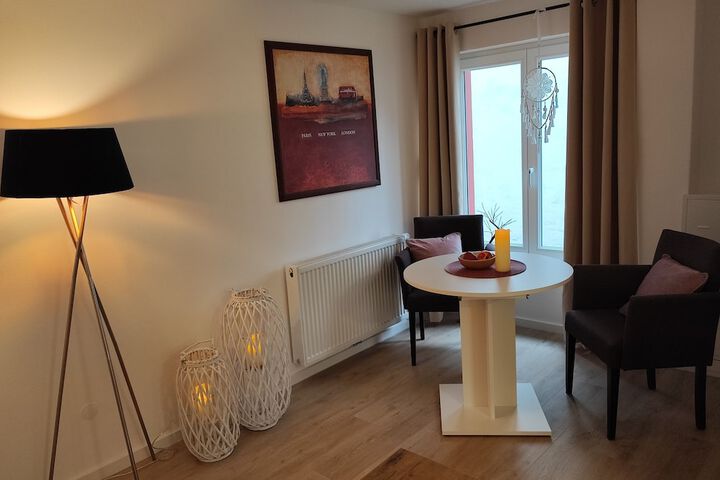 Room 25 of 144