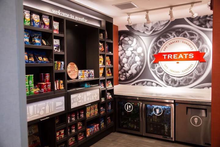 Snack bar