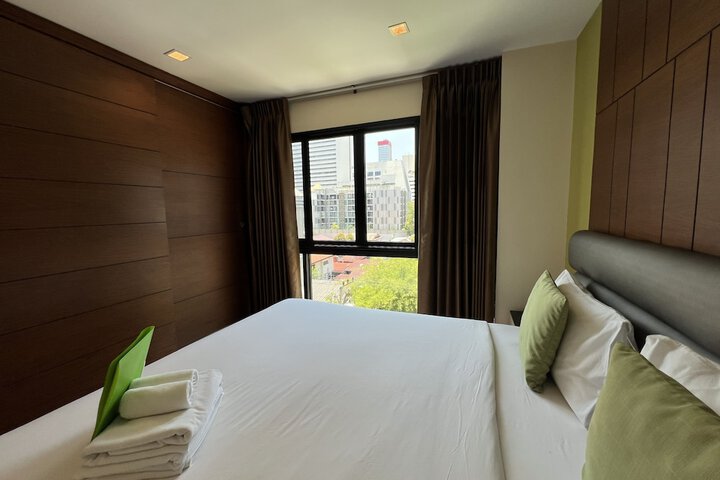 Room 2 of 62