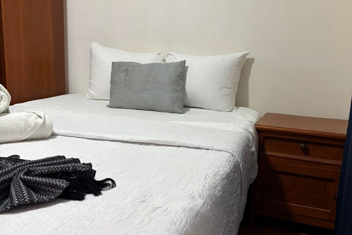 Room 136 of 242