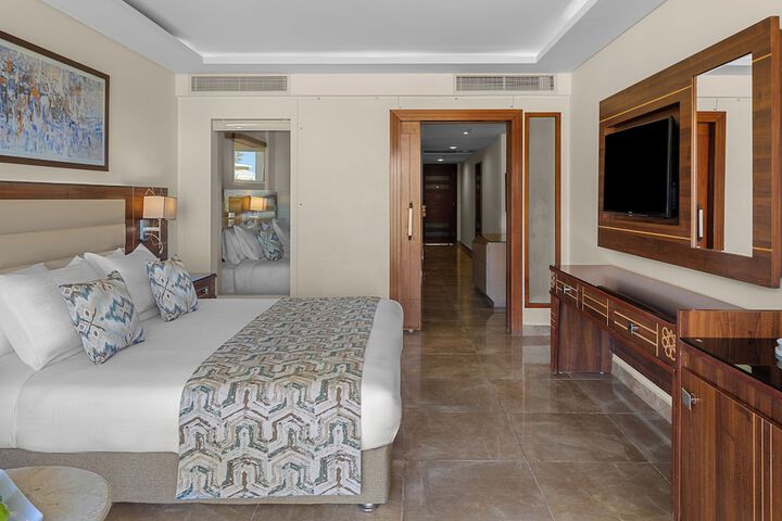 Room 20 of 220