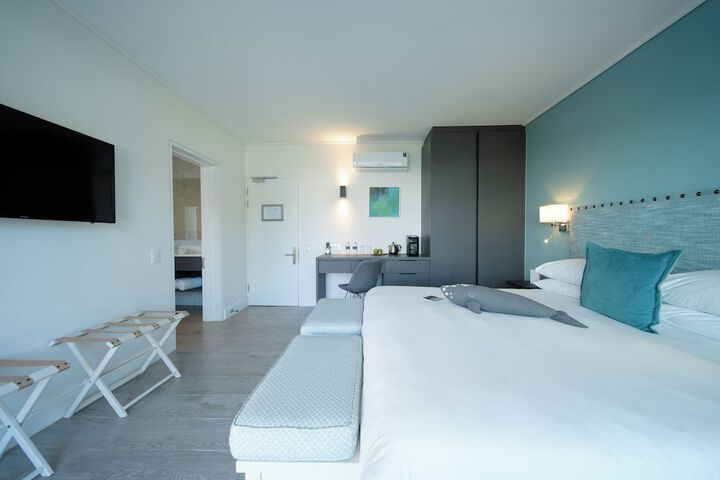 Room 53 of 76