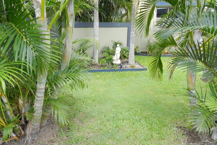Hotel Exterior 69 of 72