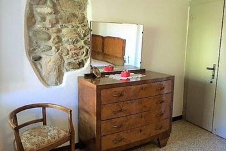 Room 124 of 499