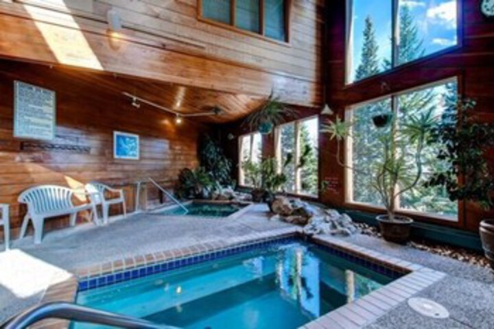 Pool 9 of 18