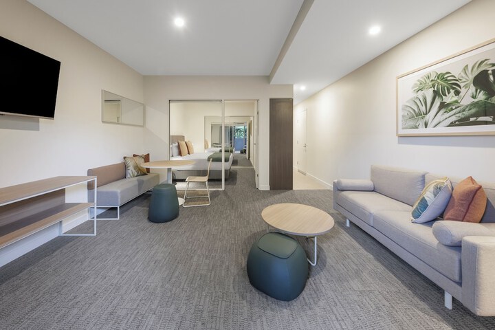 Room 5 of 20