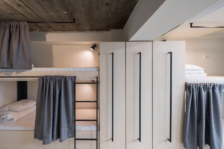 Room 36 of 60