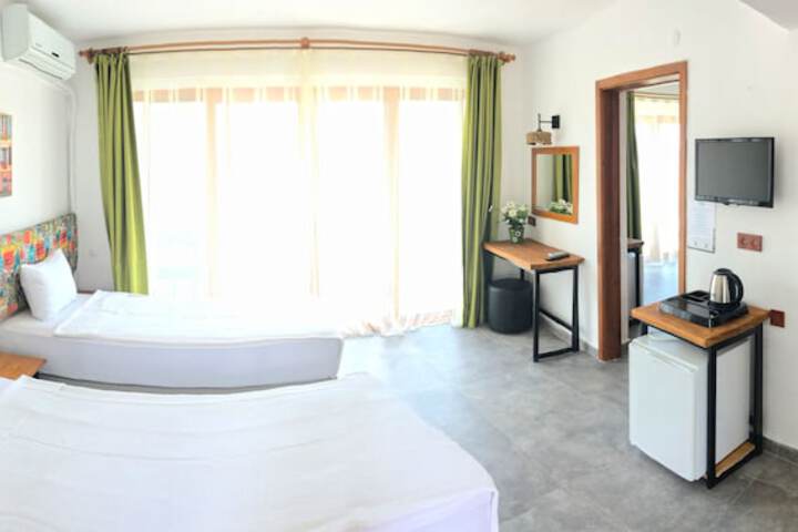 Room 15 of 60