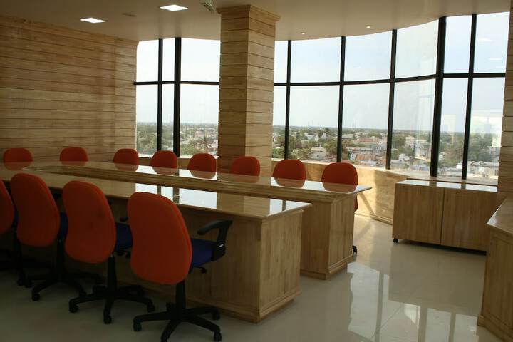 Business Center 27 of 30