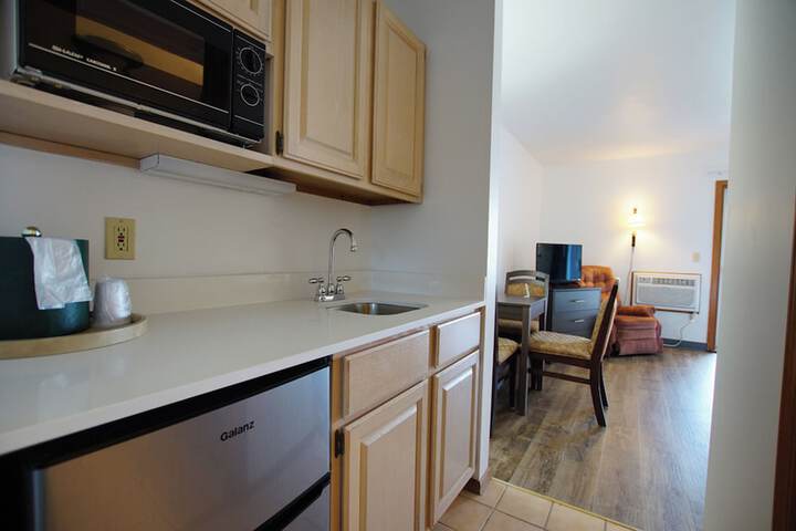 2 Bedrooms Traditional Suite King and Queen Bed Pool View Balcony (33 of 46)