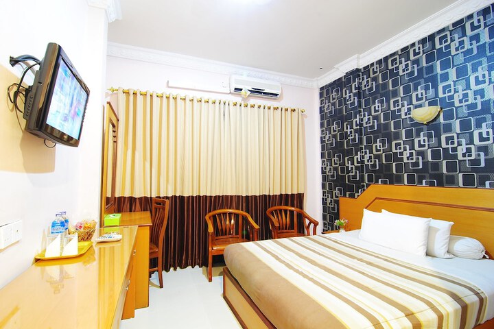Room 10 of 35