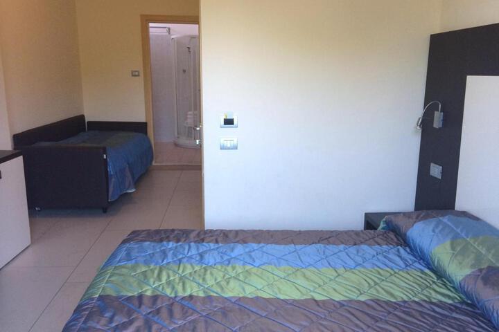Room 7 of 36