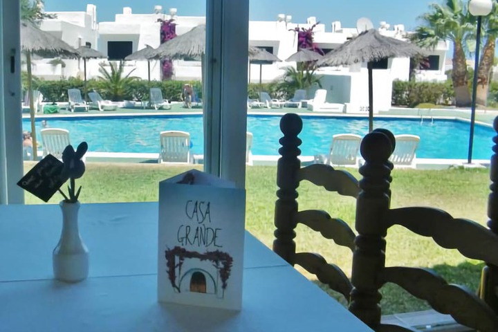 Hotel with Pool