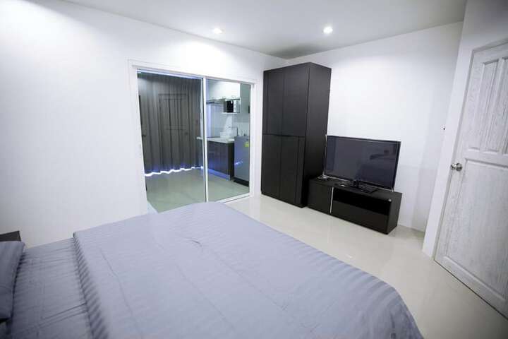 Room 12 of 59