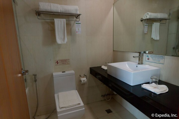 Room 34 of 47