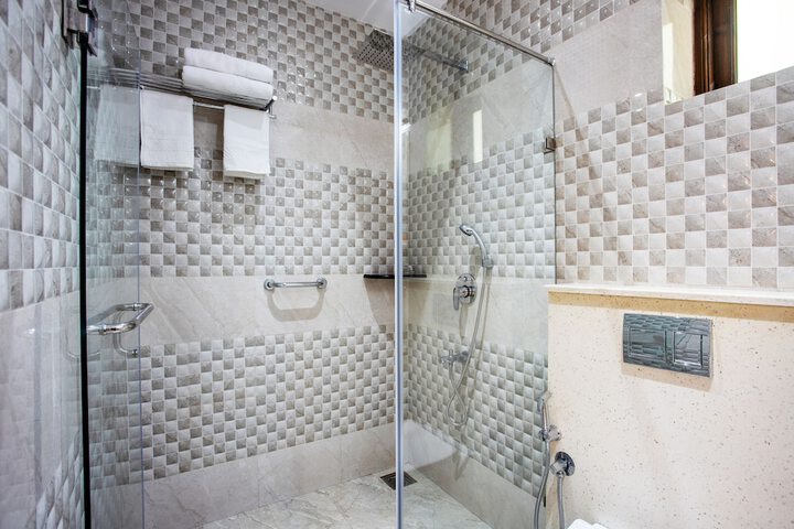 Room 35 of 62