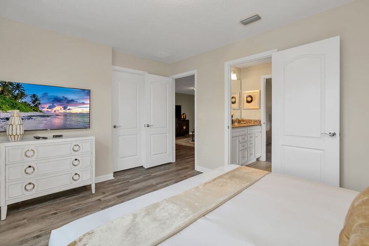 Room 20 of 82