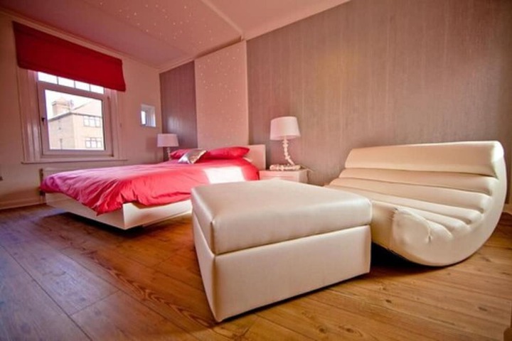 Room 46 of 74
