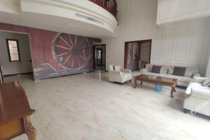 Swanburg Resort Hotel