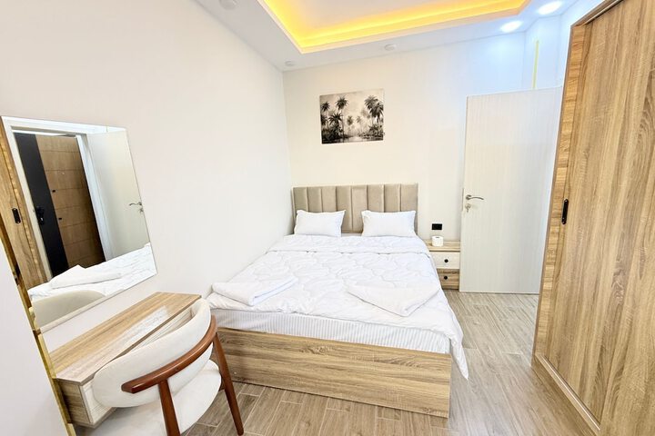 Room 10 of 92