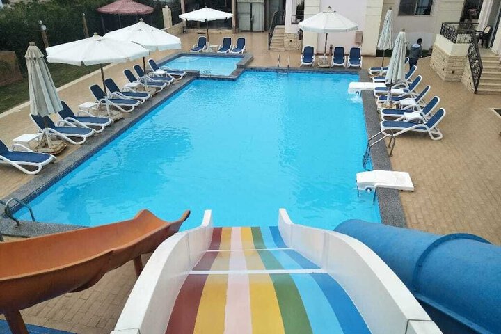 Pool 52 of 70