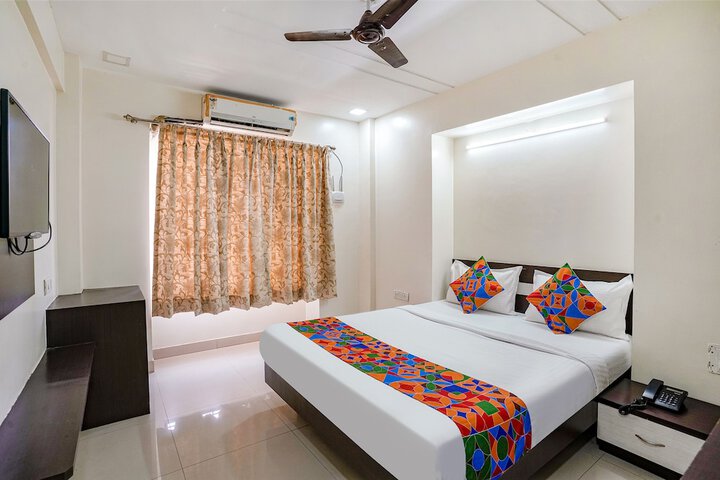 Room 8 of 30