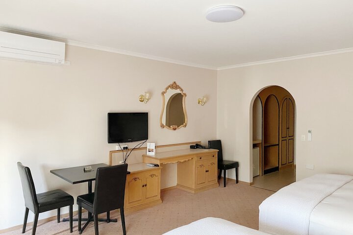 Room 13 of 47