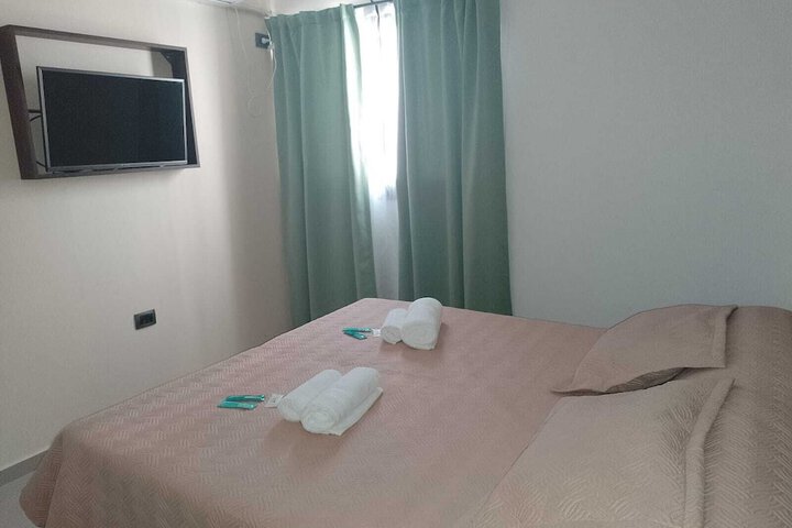 Room 18 of 37