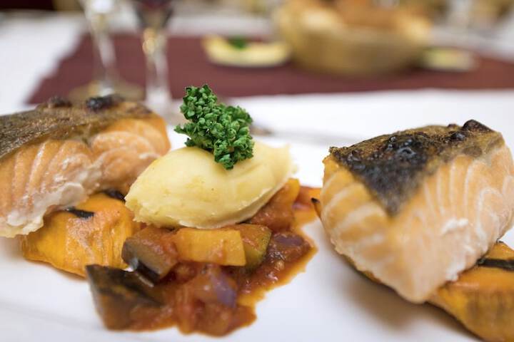 Dining 86 of 118