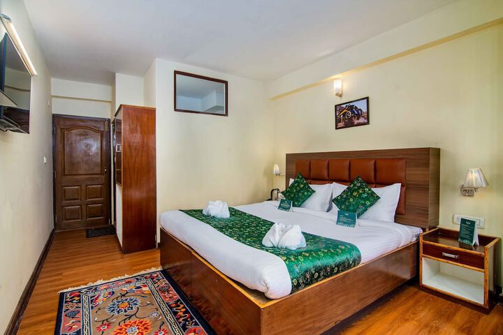 Room 6 of 43