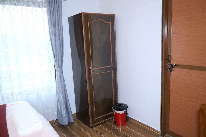 Room 11 of 35