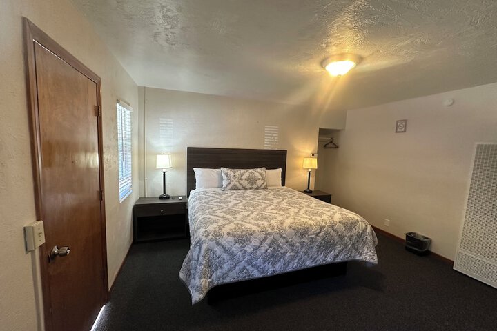 Room 18 of 89