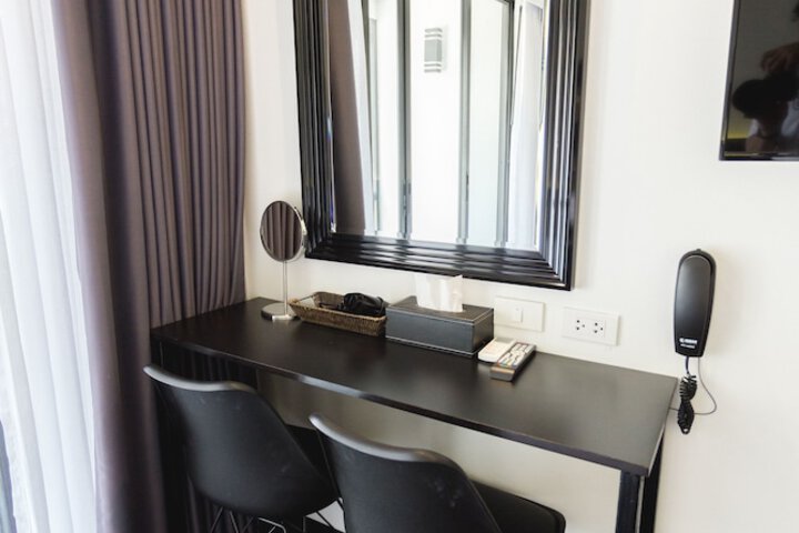 Room 42 of 74