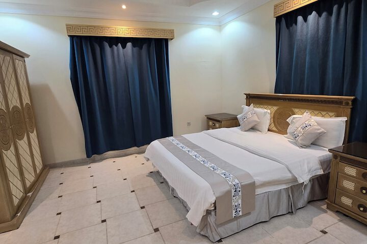 Room 21 of 40