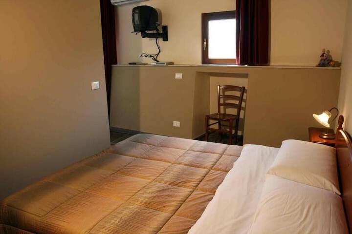 Room 14 of 64
