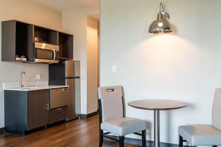 Room 15 of 34