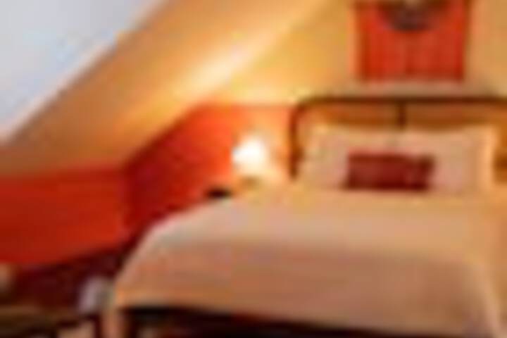 Room 38 of 126