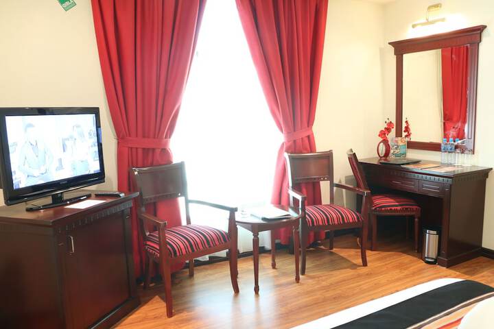 Room 8 of 47