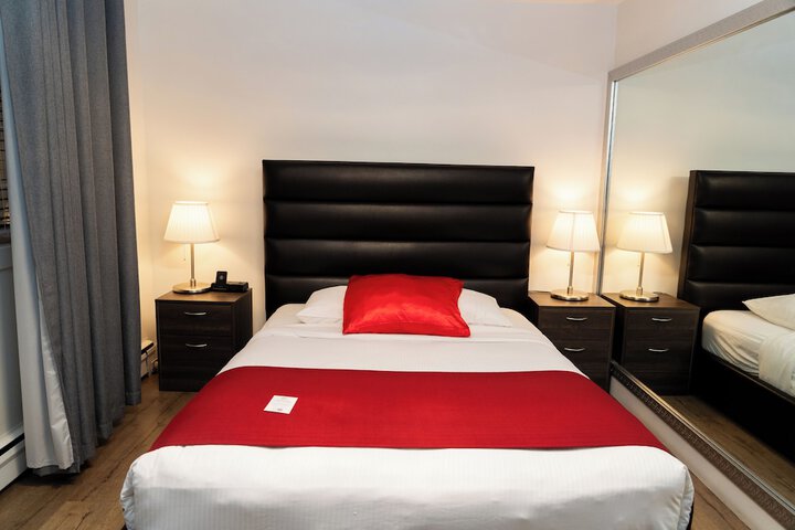 Room 5 of 61
