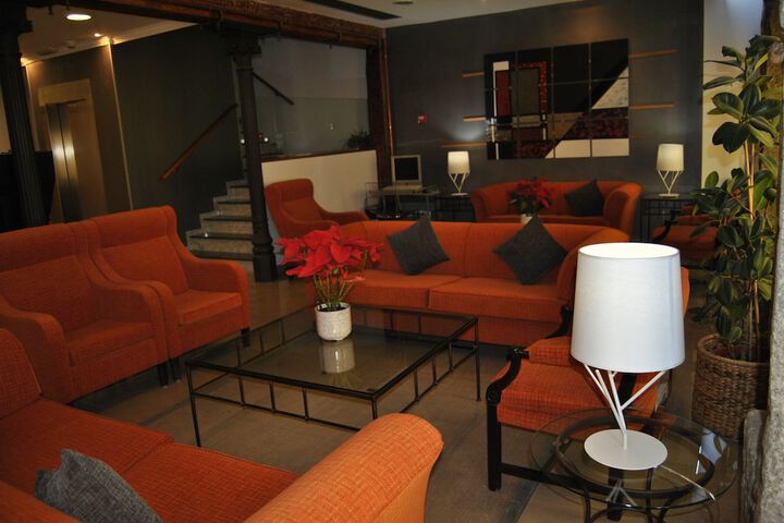 Entrance & Lobby