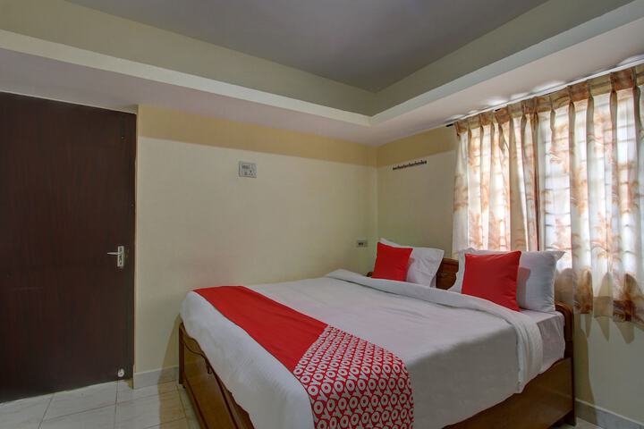 Room 4 of 18
