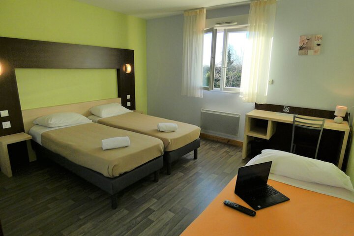 Room 15 of 35